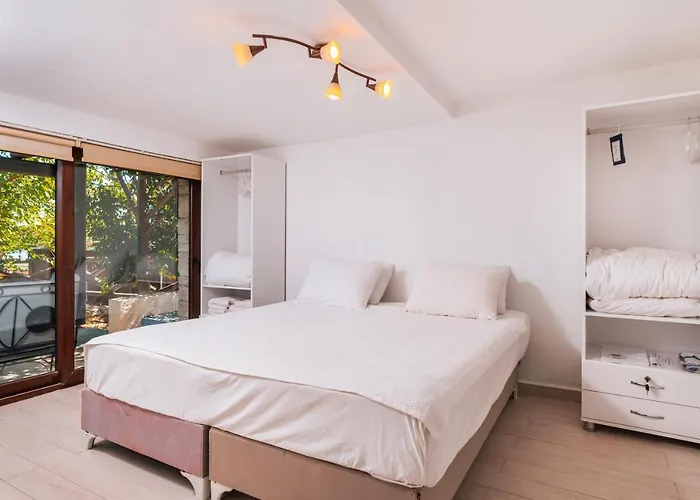 Yalicapkini Boutique Boğaziçi