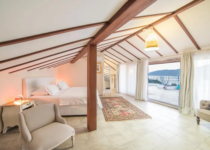 Yalicapkini Boutique Otel Boğaziçi