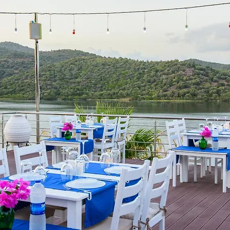 Yalicapkini Boutique Hotel 4*