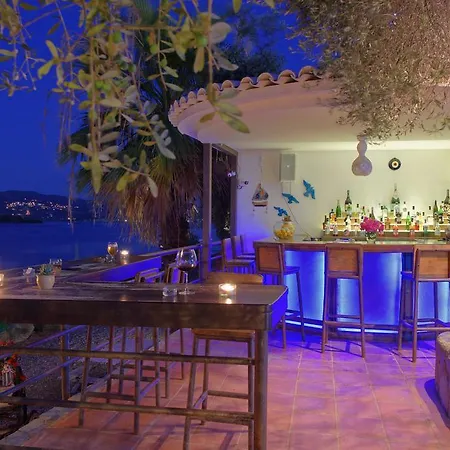 Yalicapkini Boutique Hotel 4*